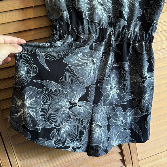 Loft romper - Picture 9 of 16